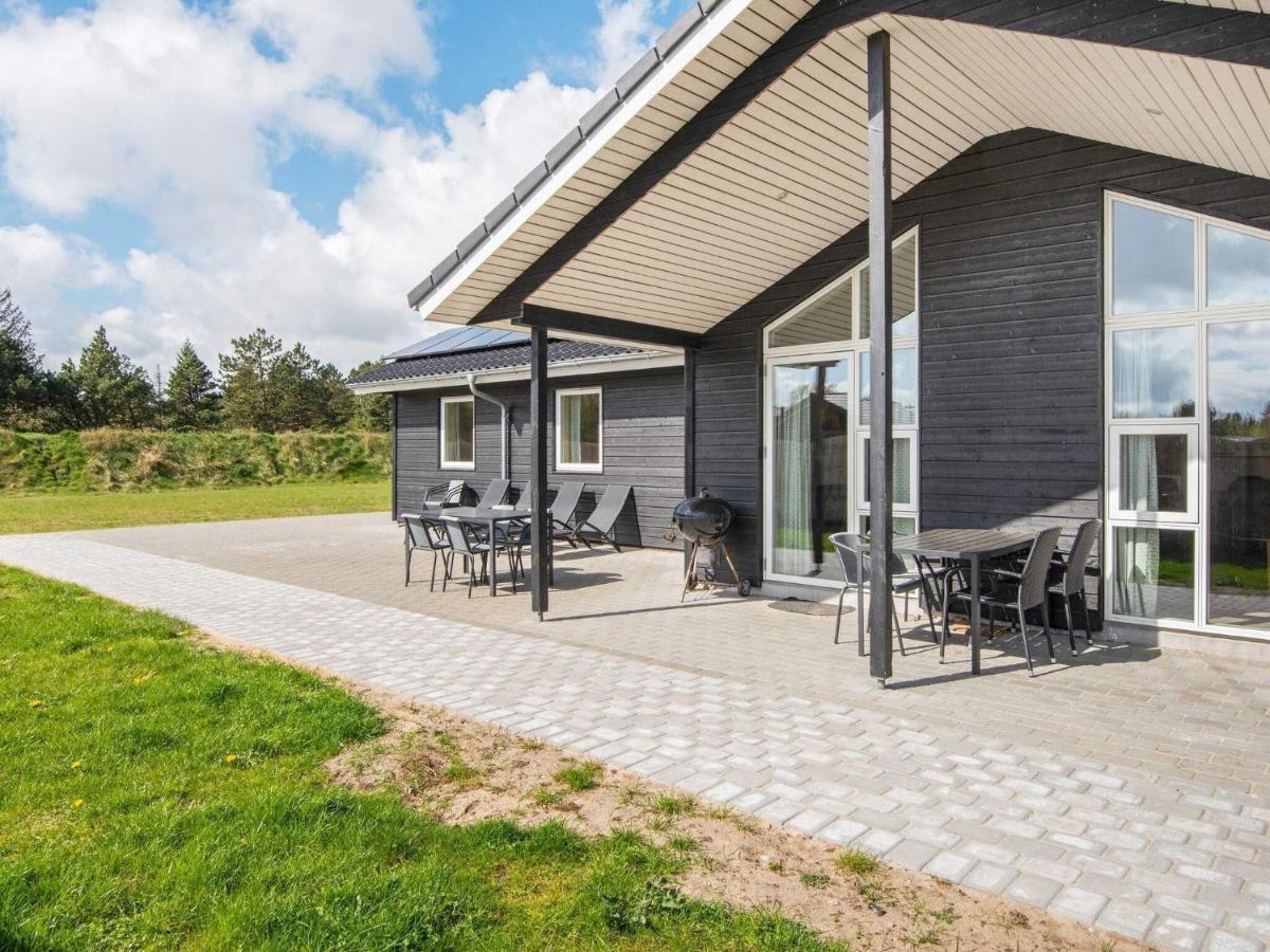 16 Person Holiday Home In R M Romo Kirkeby Exterior photo